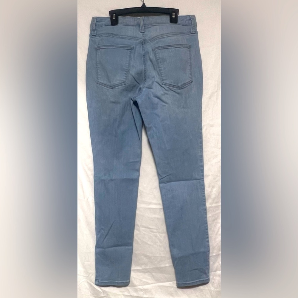Universal Thread Medium Wash High Rise Skinny Jeans | Denim | Classic - Picture 5 of 11
